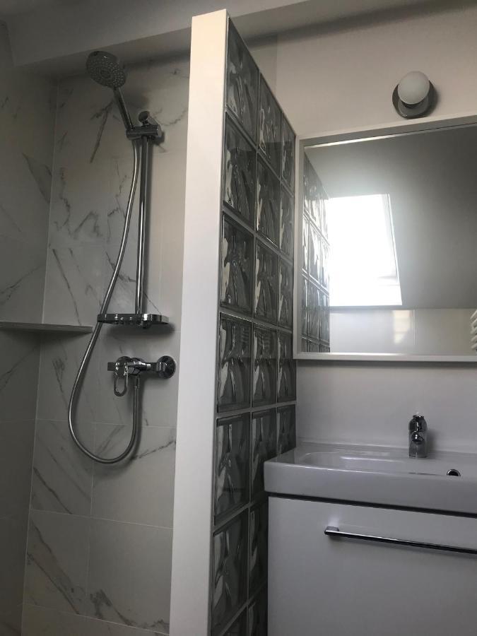 Aparisappart Pantin Bagian luar foto
